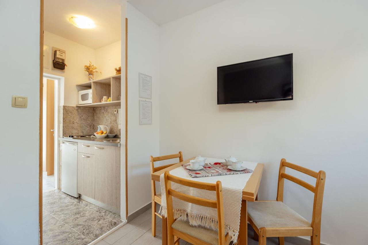 Apartmani Vico Herceg Novi Exterior photo